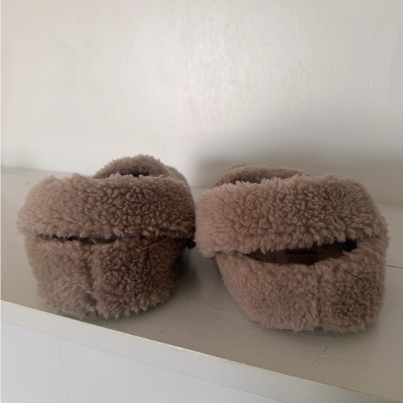 Crocs Cozzzy Slipper - Mushroom. - Picture 12 of 16